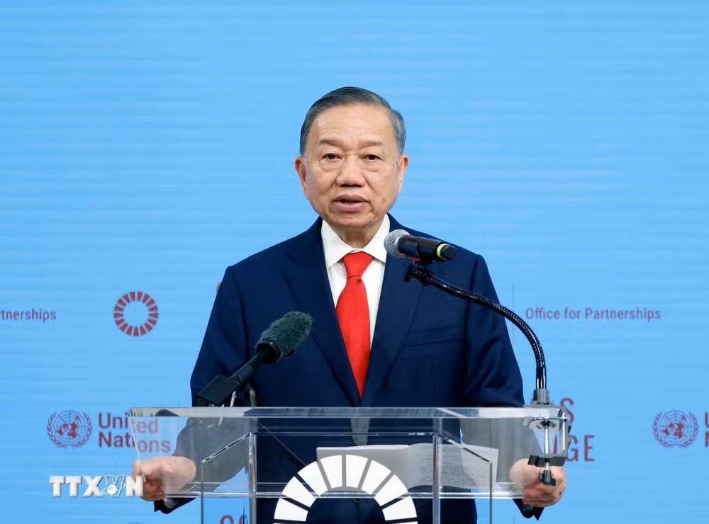 tong-bi-thu-chu-tich-nuoc-to-lam-du-le-trao-van-kien-thoa-thuan-hop-tac-voi-cac-co-quan-cua-lien-hop-quoc-12_1790135921.jpg