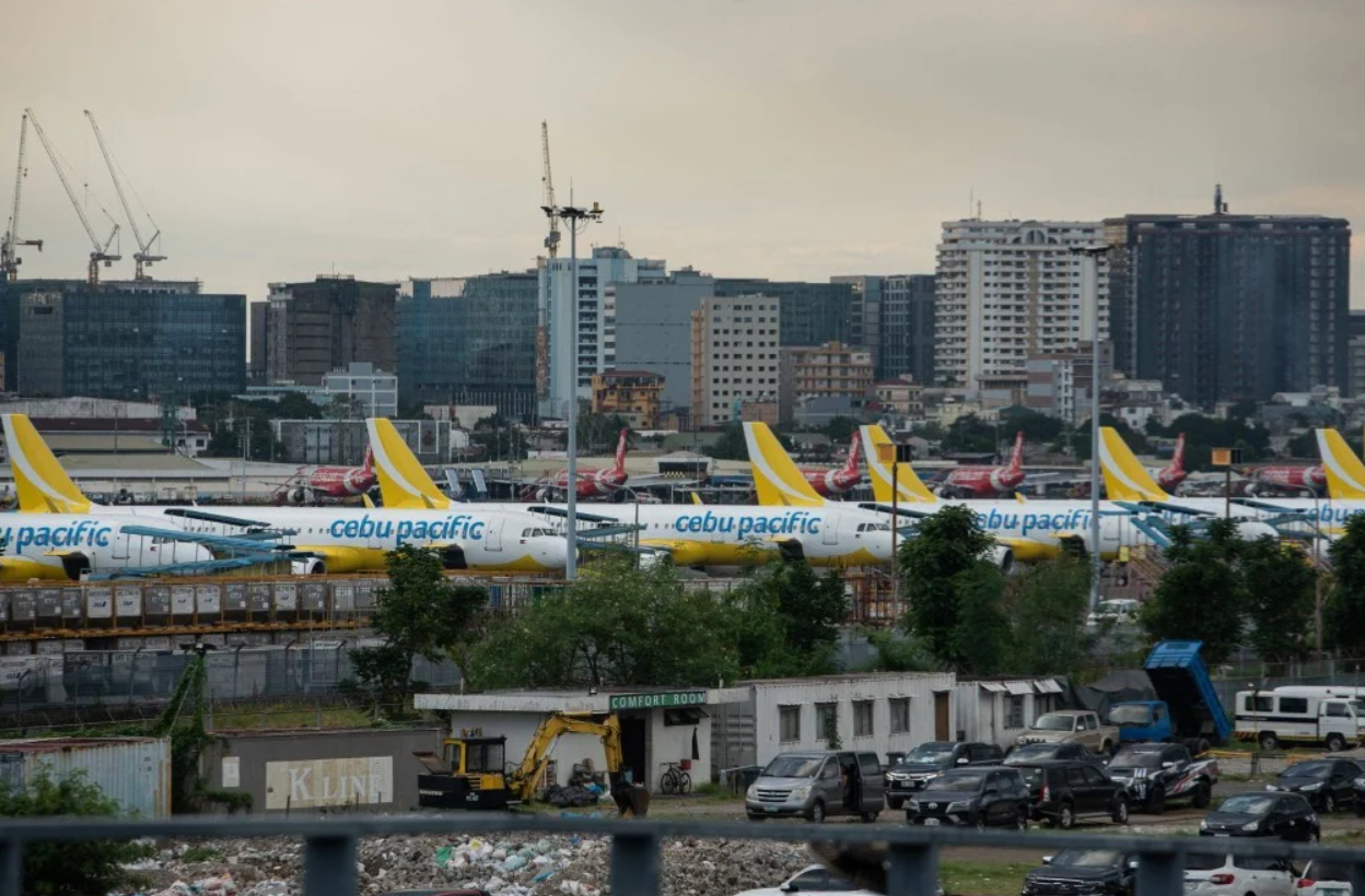 Chỉ còn đủ xăng dầu cho 39 ngày, quốc gia Đông Nam Á cảnh báo nguy cơ hàng loạt máy bay 'nằm đất'