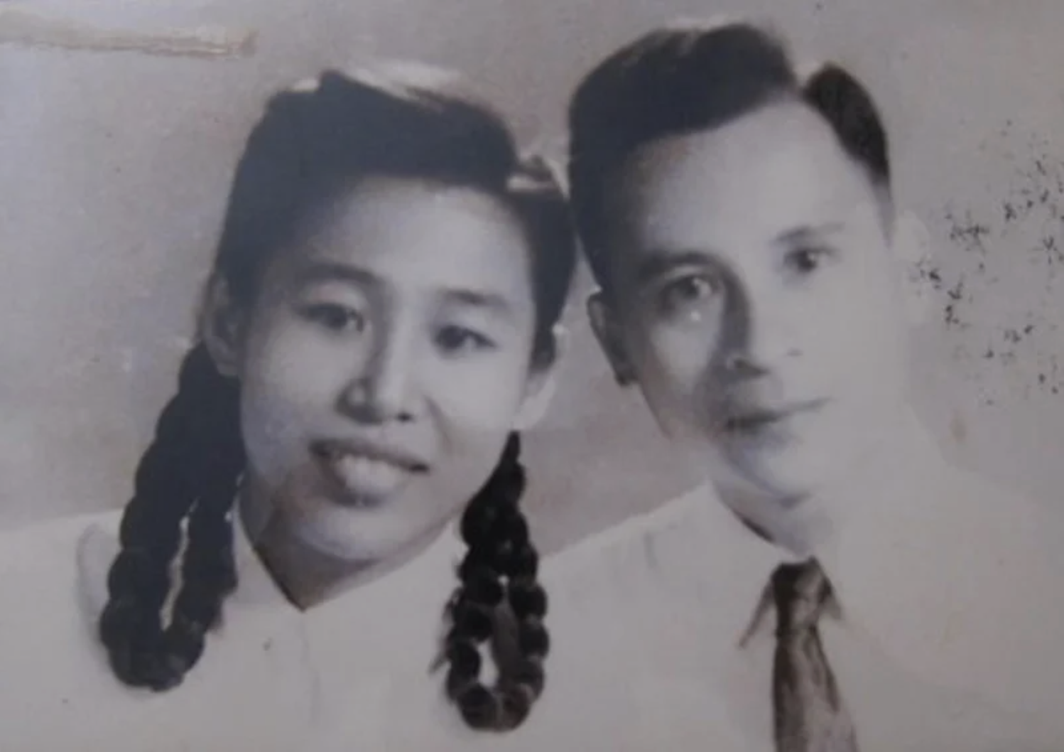 Nhà Toán học Việt Nam đầu tiên nhận bằng Tiến sĩ: Giải thành công bài toán ngược kinh điển, trở về nước theo tiếng gọi của Bác Hồ, có chuyện tình đẹp với vợ kém 17 tuổi