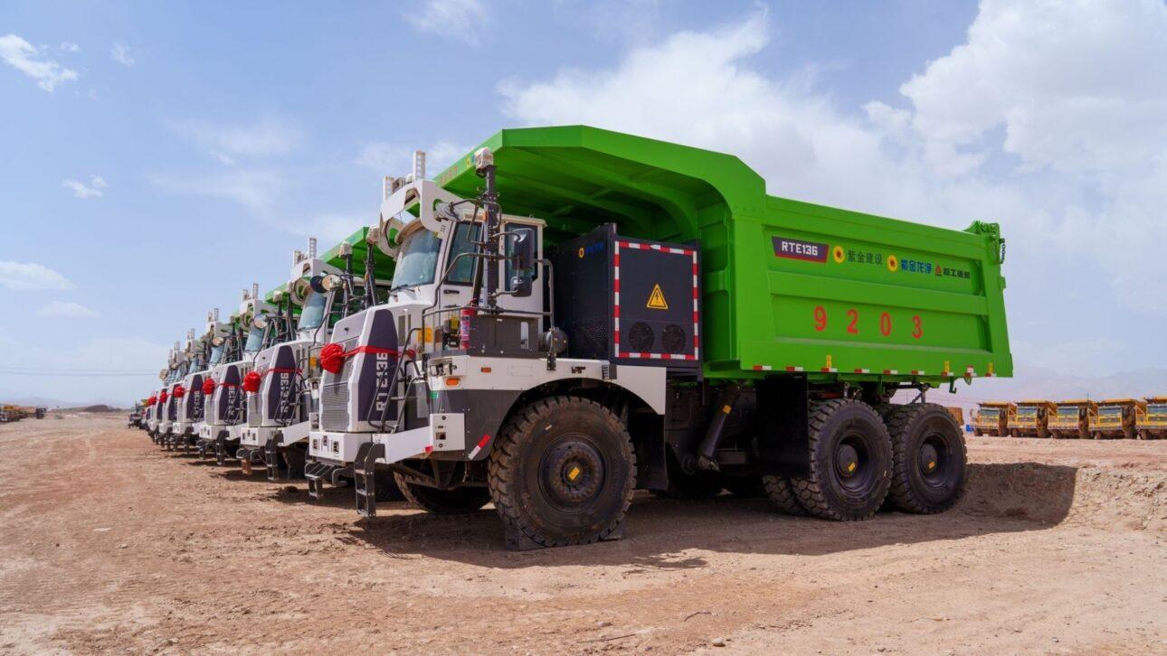 Phát hiện Trung Quốc chế tạo 290 'quái vật điện' nặng 140 tấn thay pin trong 4 phút, vận hành liên tục tại mỏ kẽm khổng lồ