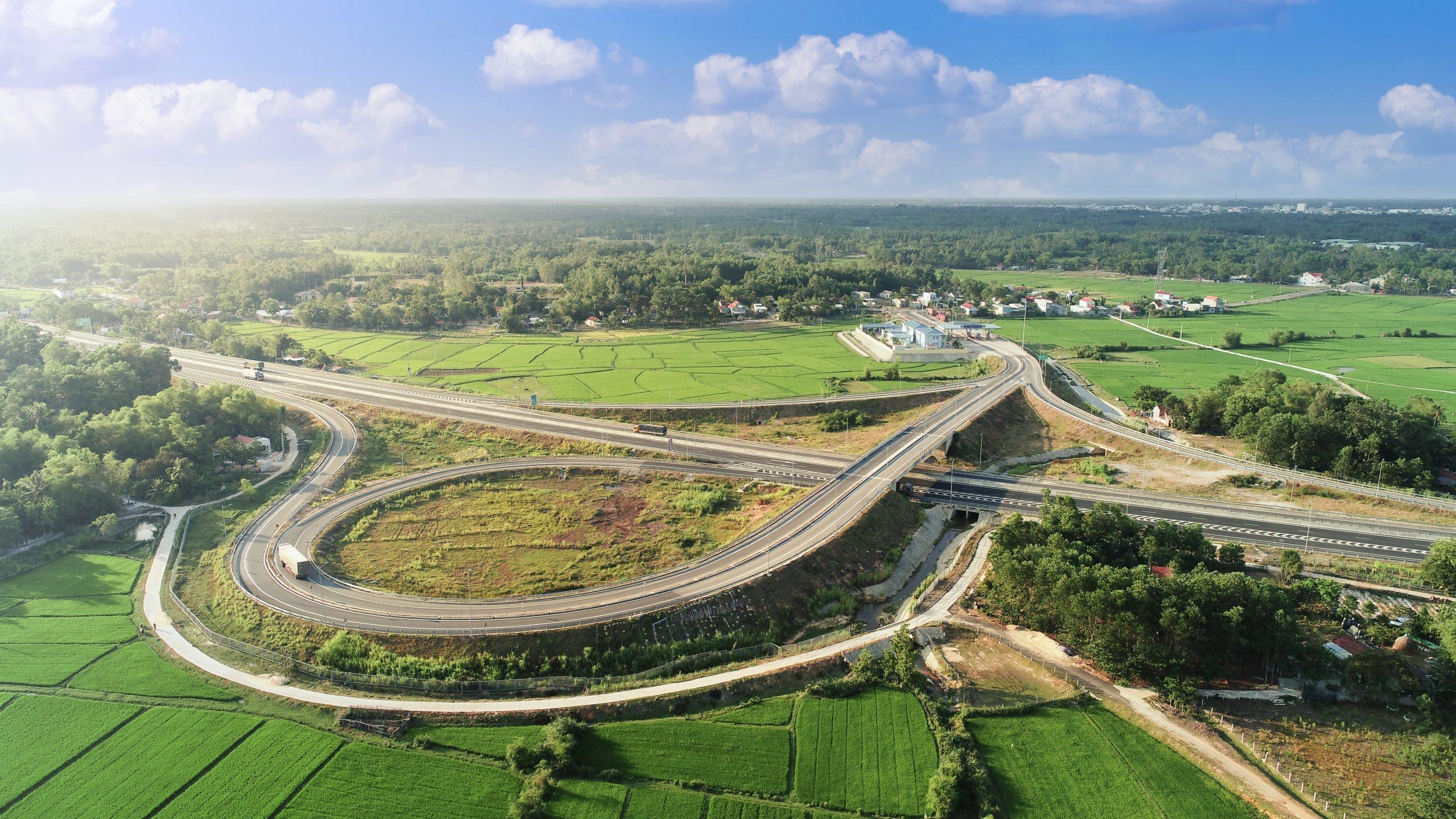 Cao tốc chạy dọc 2 tỉnh thành miền Trung gặp khó Cao tốc chạy dọc 2 tỉnh thành miền Trung gặp khó