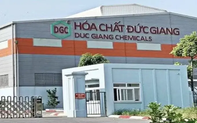 Lợi nhuận quý II của Hóa chất Đức Giang giảm sâu, dòng tiền kinh doanh âm nhẹ giữa áp lực giá vốn Lợi nhuận quý II của Hóa chất Đức Giang giảm sâu, dòng tiền kinh doanh âm nhẹ giữa áp lực giá vốn