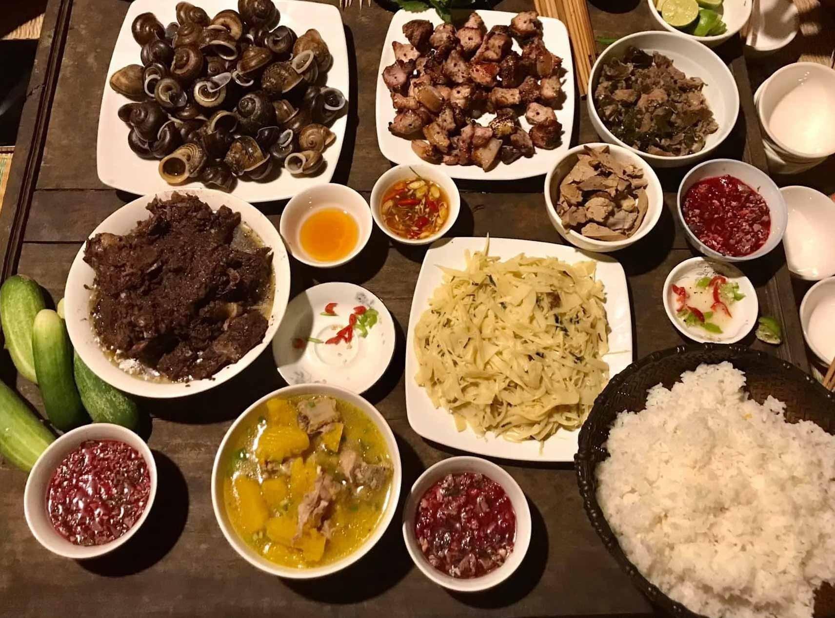 kham-pha-trai-nghiem-nhung-net-dep-tiem-an-o-thac-mu-lac-son-hoa-binh-dulichvn-kham-pha-4-edited-1650530686_1784882944.jpg