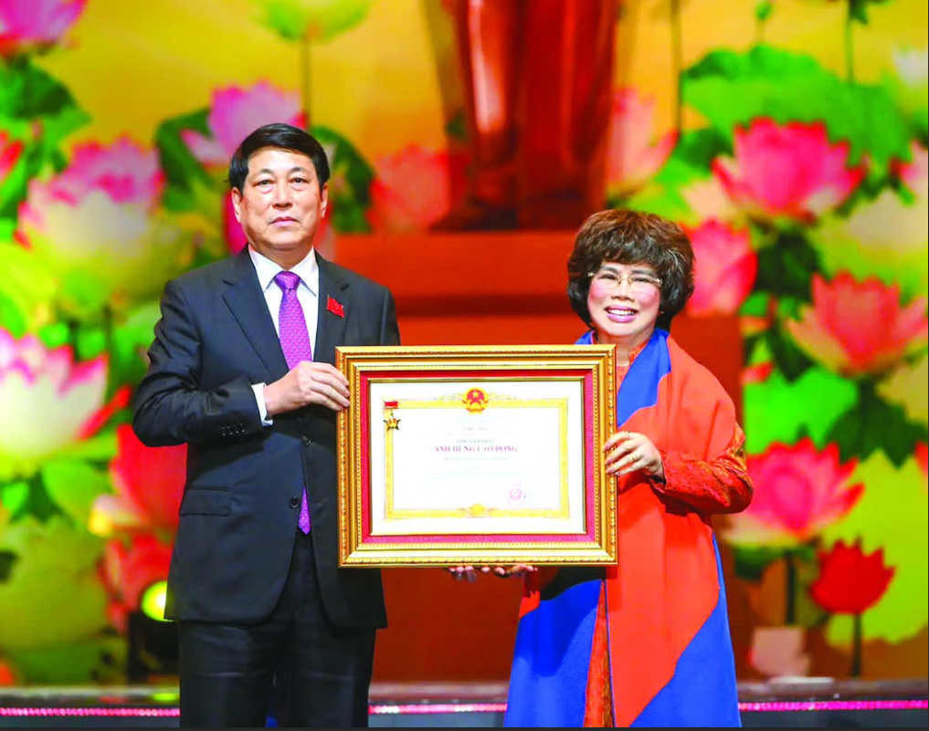 Bản lĩnh anh hùng của một tập thể anh hùng