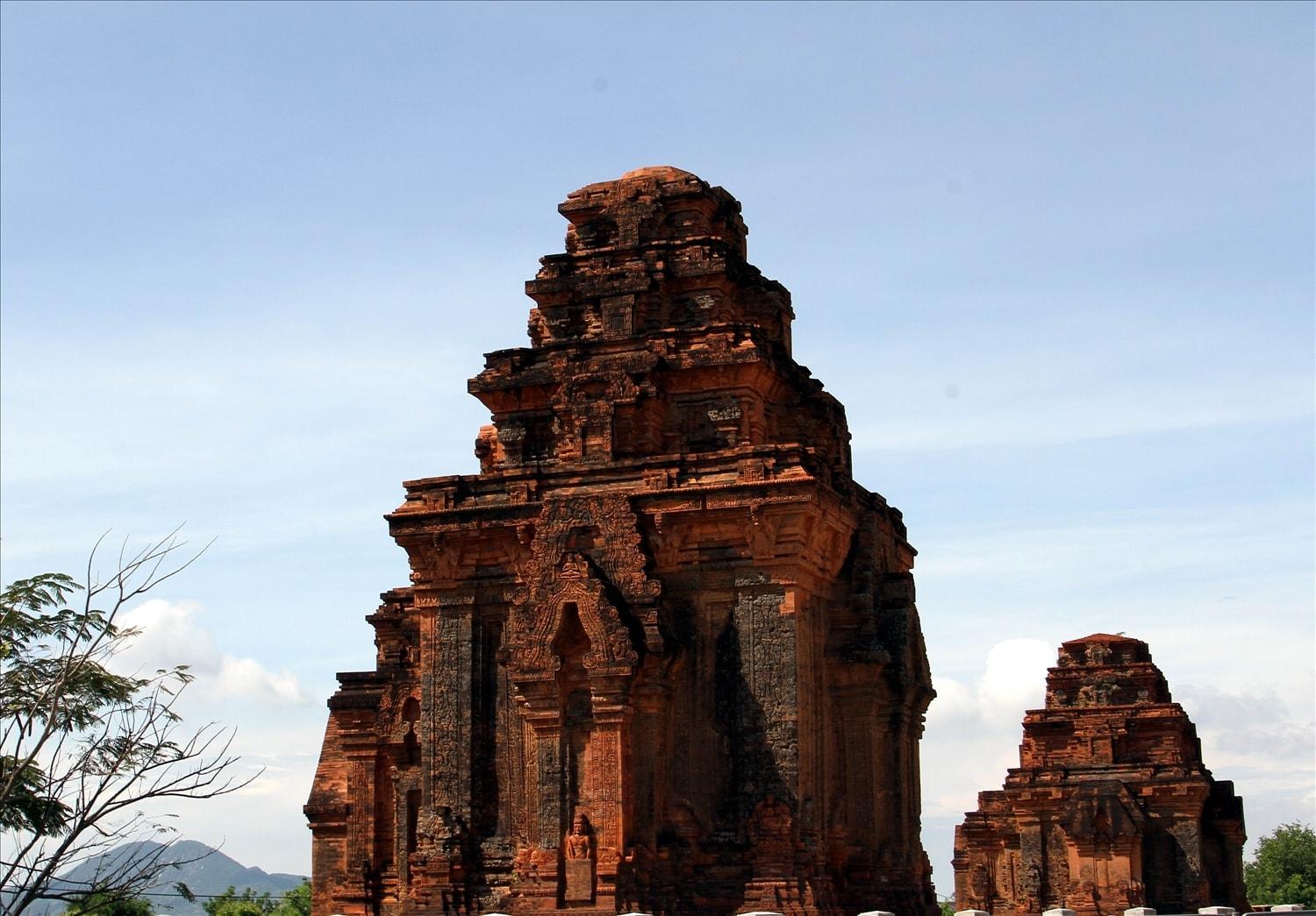 thap-hoa-lai_1779707413.jpg