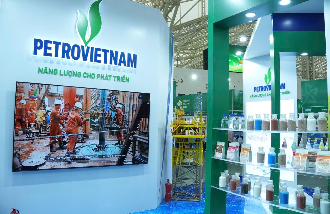 Hé lộ lương lãnh đạo Petrovietnam: Chủ tịch hưởng mức 86 triệu đồng/tháng Hé lộ lương lãnh đạo Petrovietnam: Chủ tịch hưởng mức 86 triệu đồng/tháng