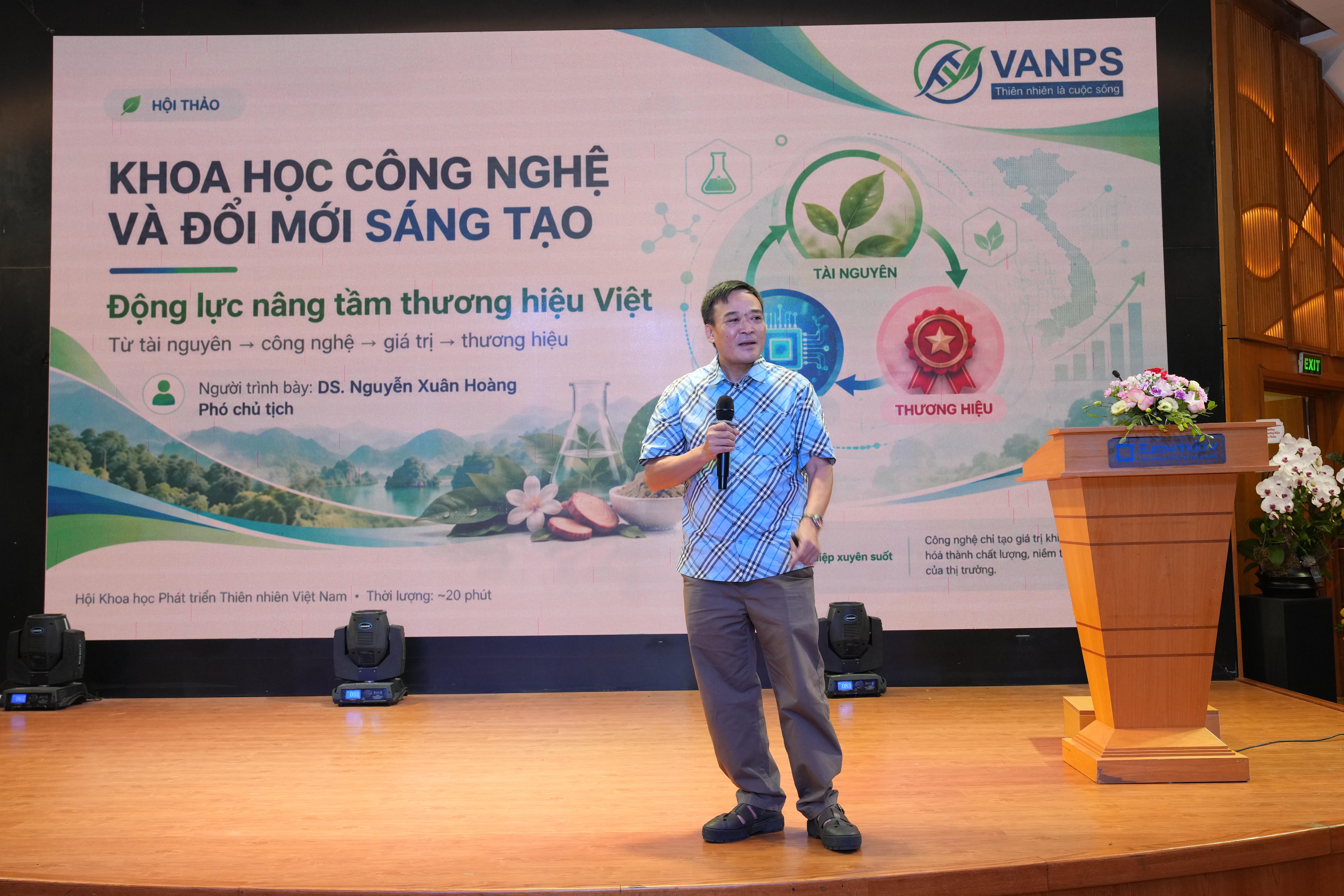 hoang_1790326318.jpg