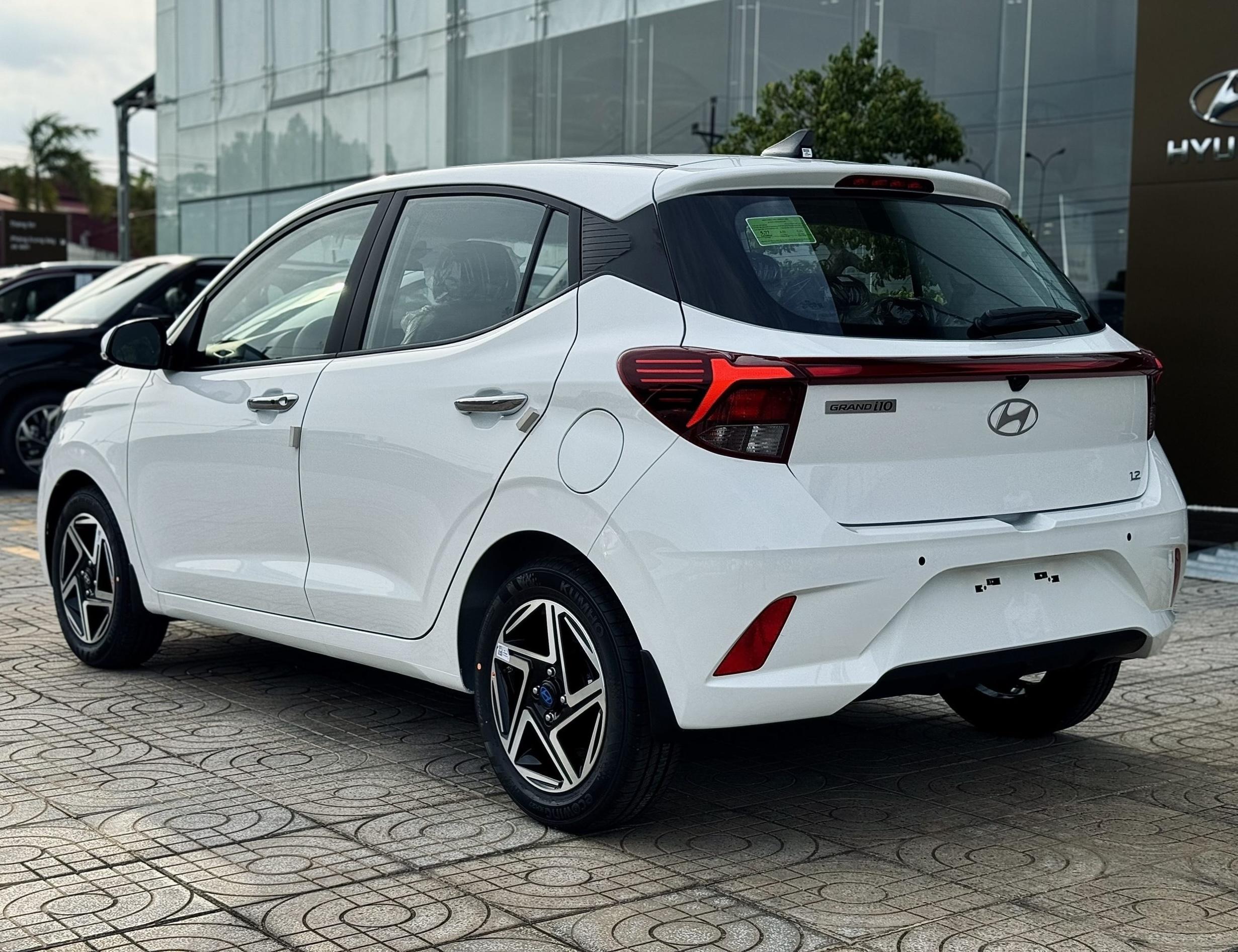 hyundai-i10_1790325786.jpg