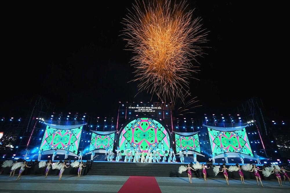 Khai mạc Lễ hội Du lịch Sầm Sơn 2026: “Sầm Sơn – Khát vọng rực rỡ” mở màn mùa hè sôi động