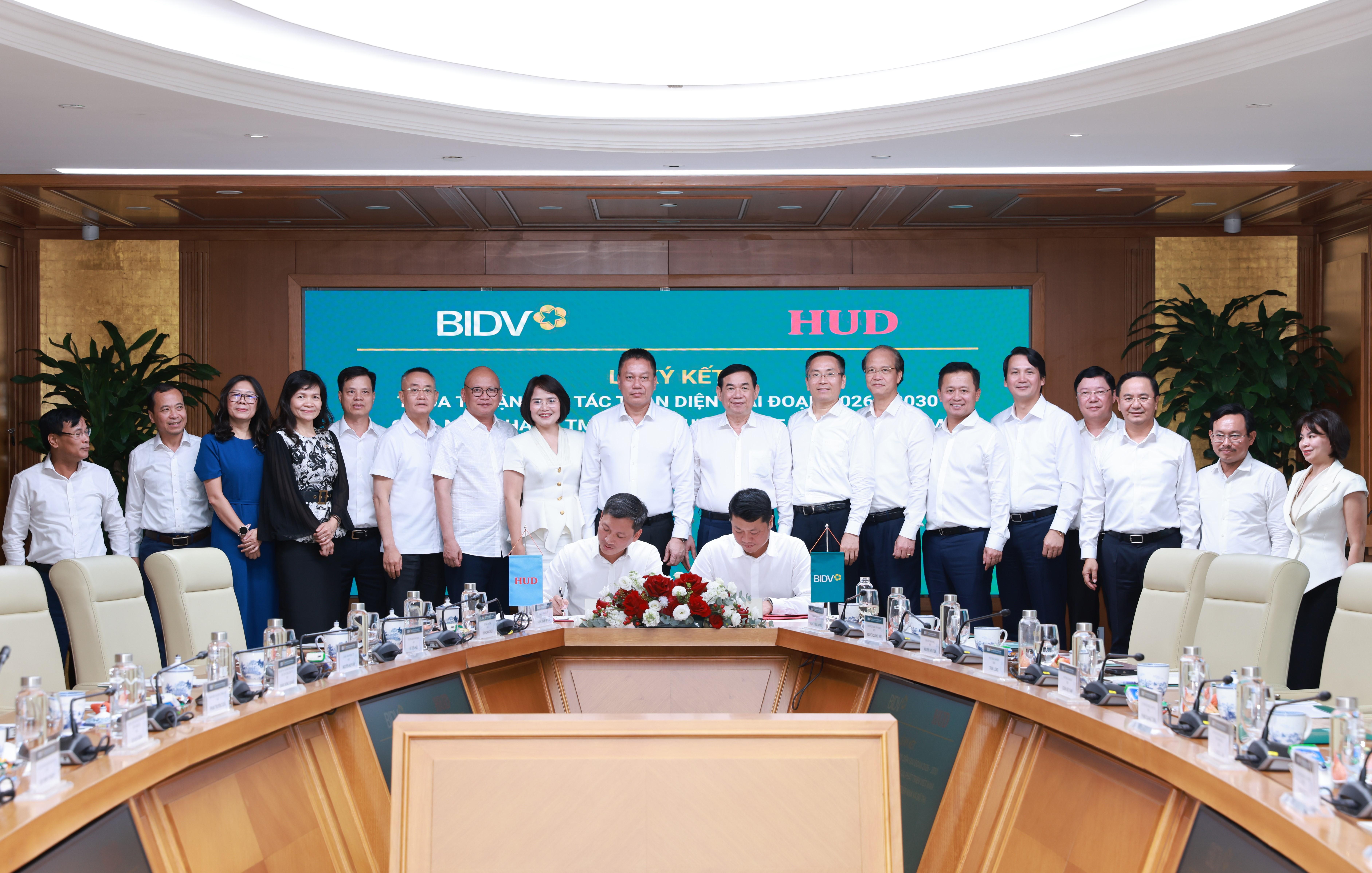 BIDV và HUD tăng cường hợp tác hướng tới phát triển bền vững BIDV và HUD tăng cường hợp tác hướng tới phát triển bền vững