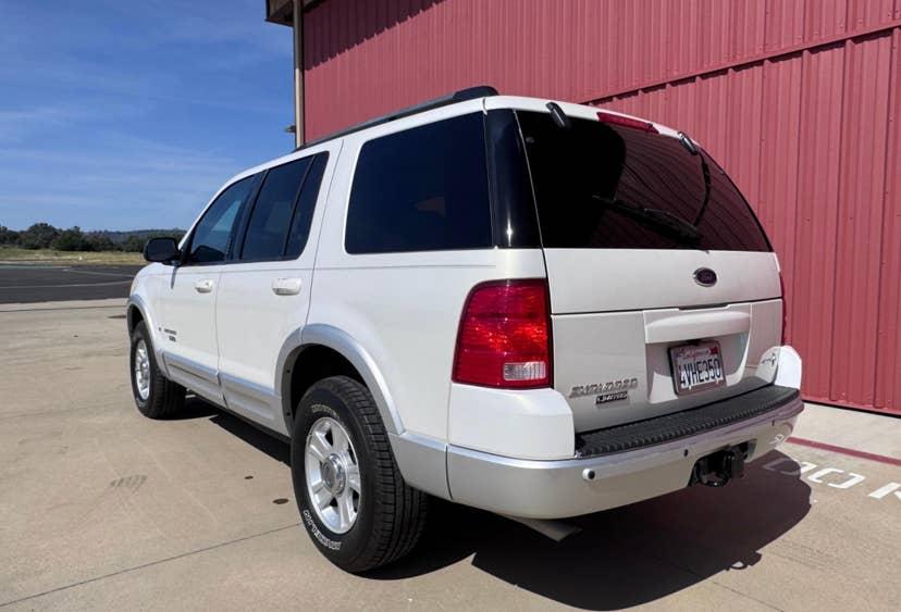 2002-ford-explorer-5_1790395496.jpg
