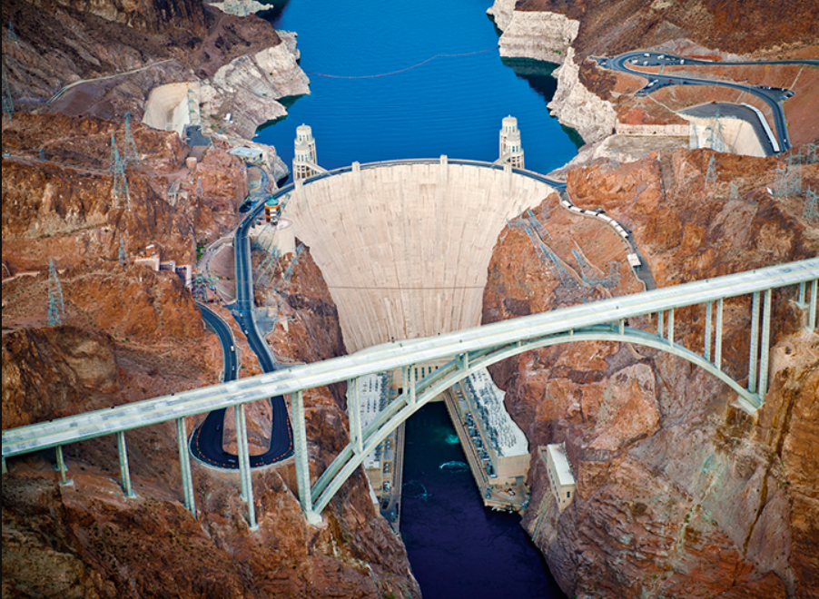 Huy động 21.000 công nhân, kỹ sư vận chuyển 6,6 triệu tấn xi măng để xây đập nước cao gấp 1,7 lần đập thủy điện Hòa Bình, được công nhận Di tích Quốc gia