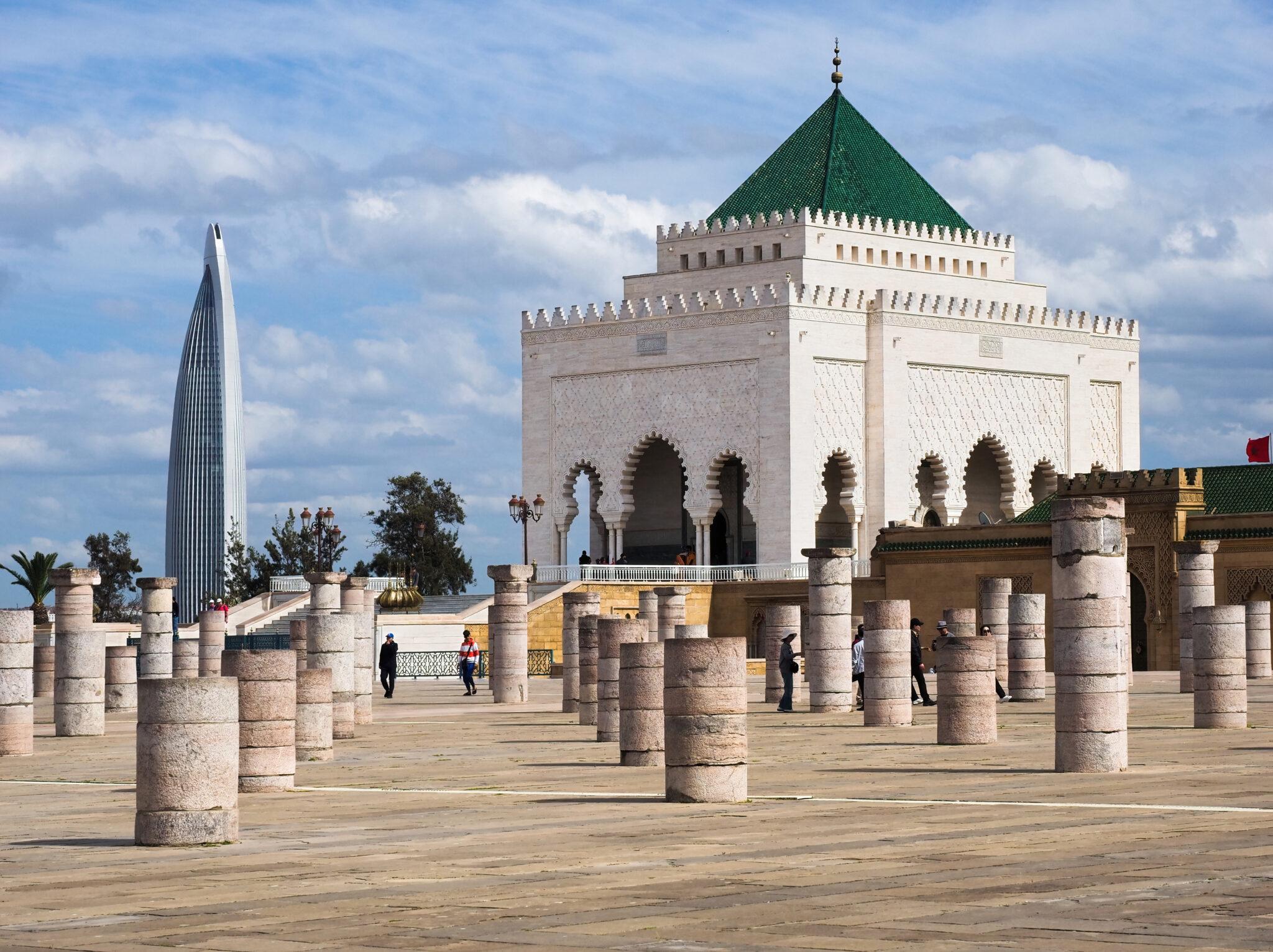rabat_old_and_new_mausoleum_of_mohammed_v_and_new_mohammed_vi_tower_behind_-_-_--2048x1531_1779870152.jpg