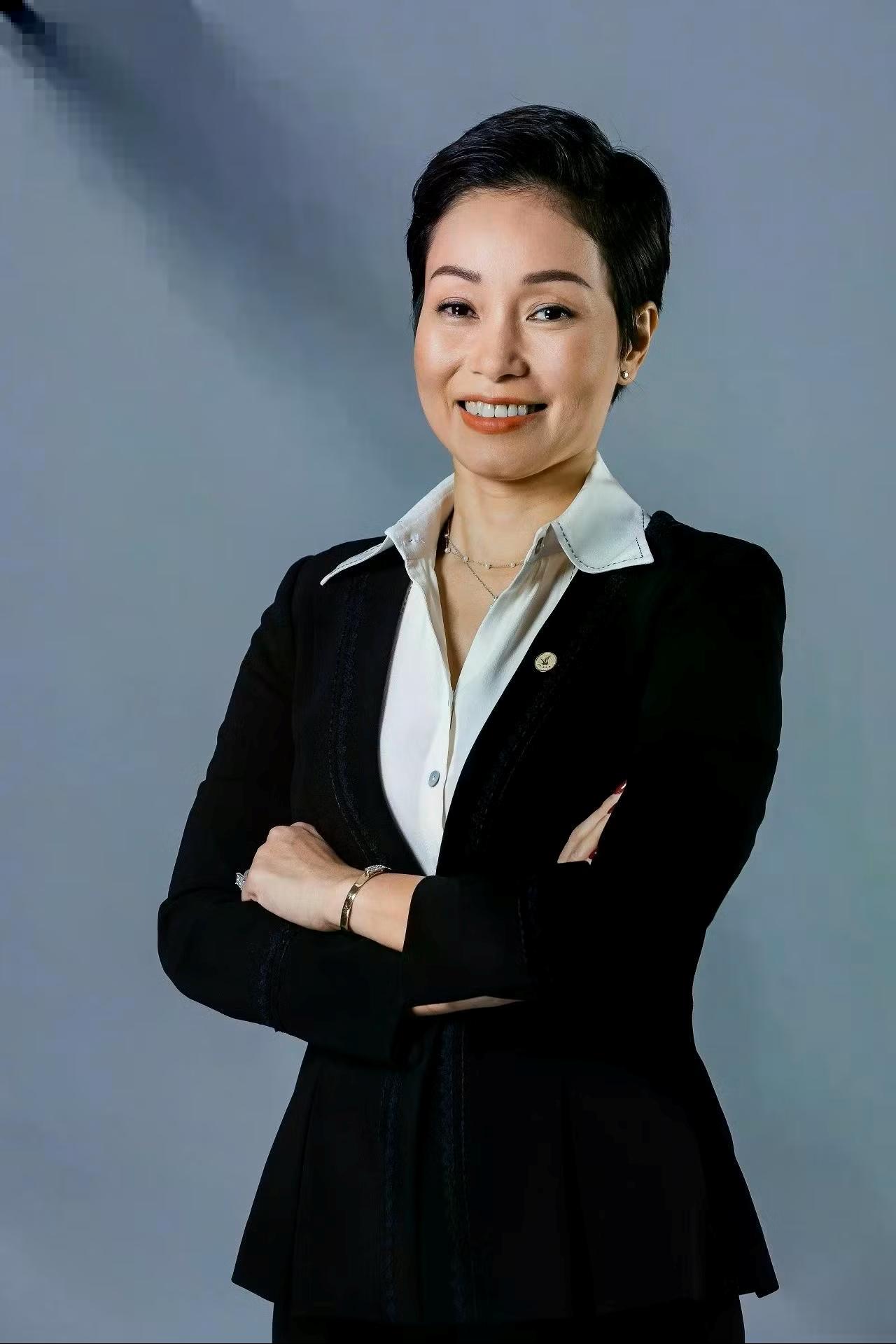 Bà Lê Thị Thu Thủy rút khỏi danh sách quản lý cấp cao của tập đoàn Vingroup Bà Lê Thị Thu Thủy rút khỏi danh sách quản lý cấp cao của tập đoàn Vingroup