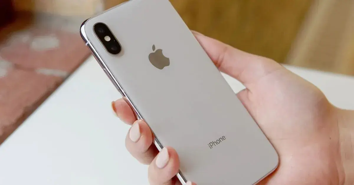 Apple chính thức đưa iPhone X và MacBook Pro 2018 vào danh sách thiết bị lỗi thời