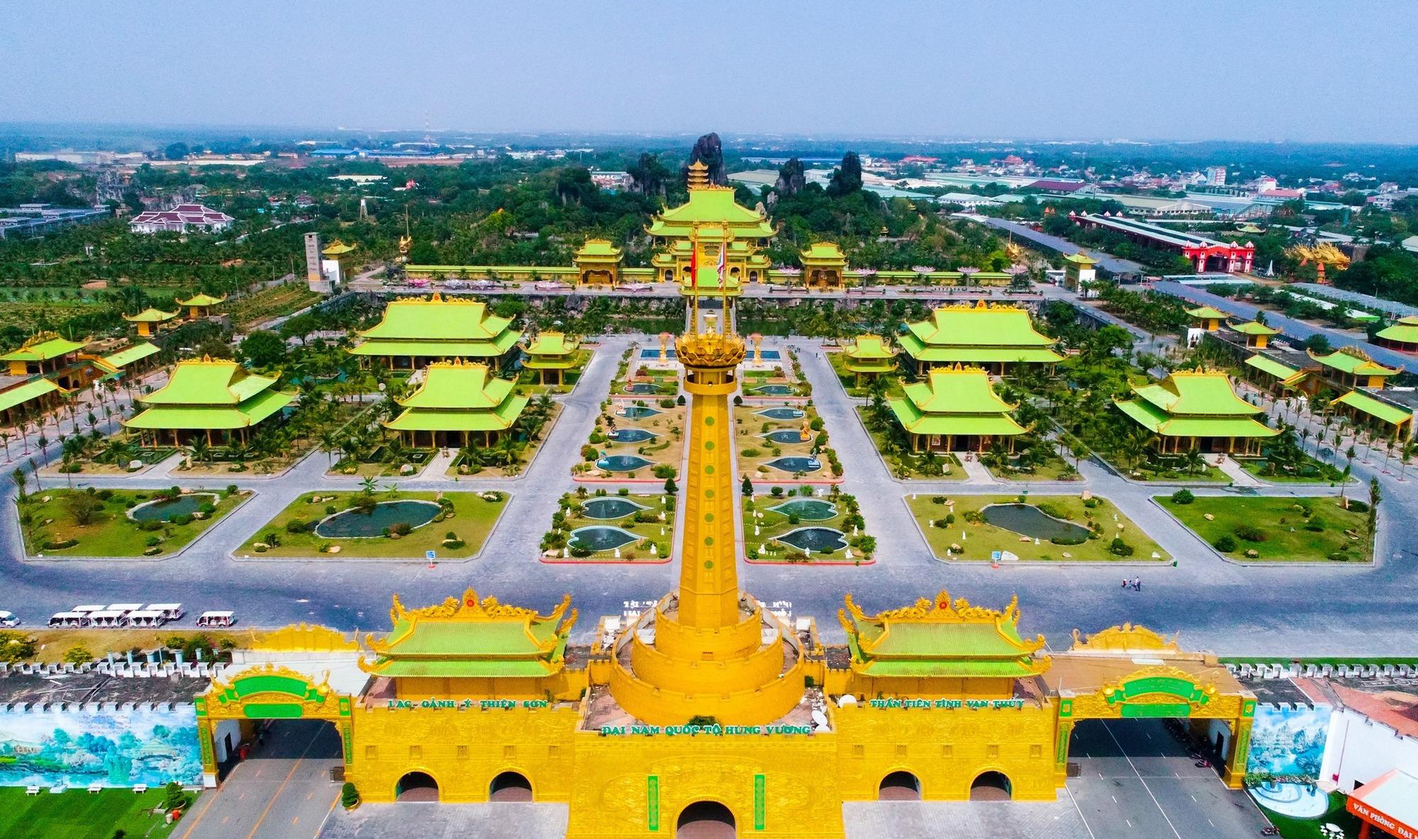 Tình hình hiện tại khu du lịch 6.000 tỷ đồng của vợ chồng bà Nguyễn Phương Hằng Tình hình hiện tại khu du lịch 6.000 tỷ đồng của vợ chồng bà Nguyễn Phương Hằng