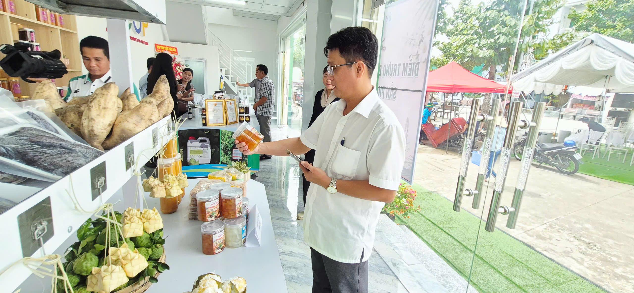 Mở rộng thị trường, nâng giá trị sản phẩm OCOP địa phương