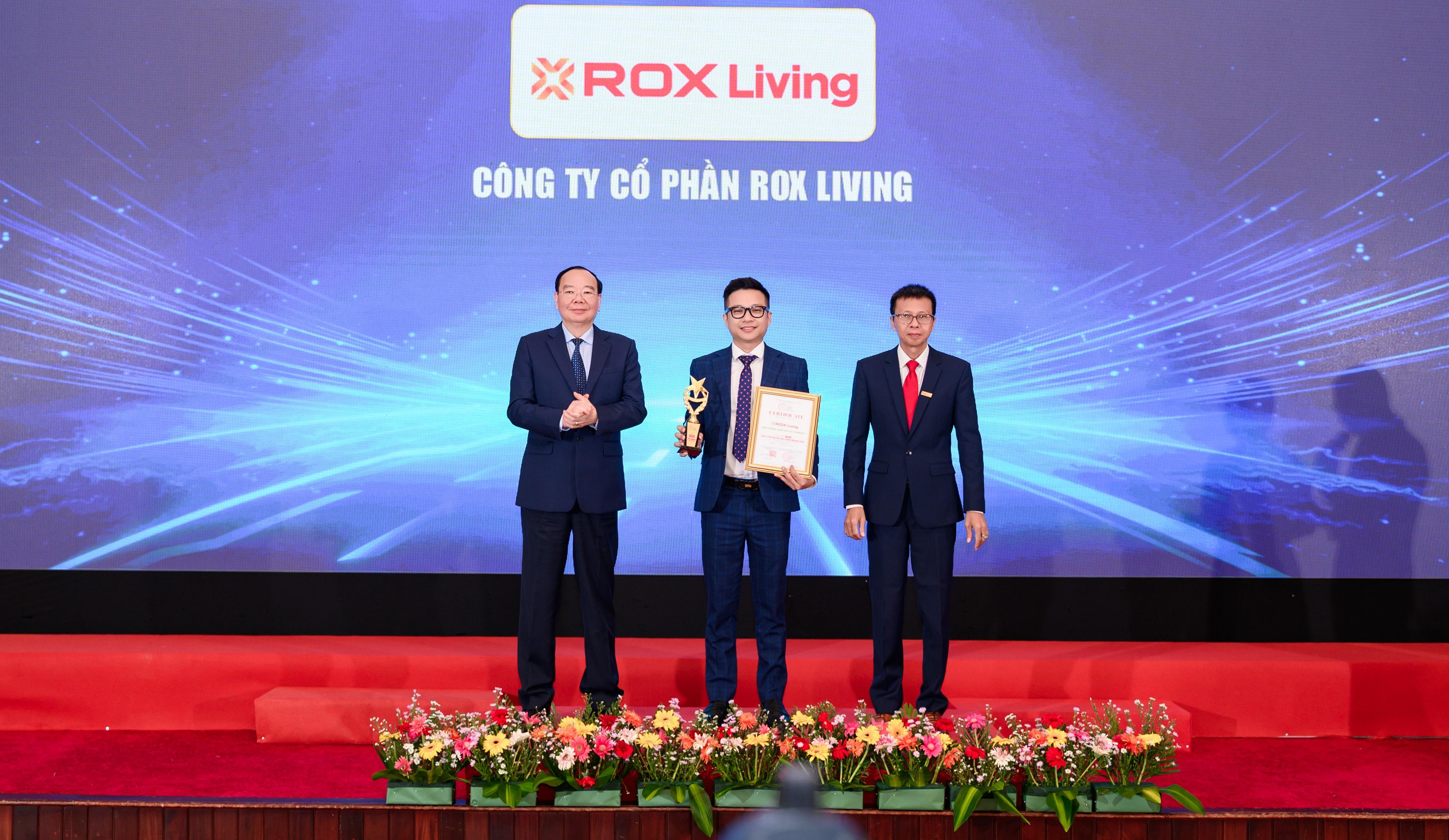 rlv-nhan-giai-top-10-th-bds-uy-tin1_1785377496.jpg