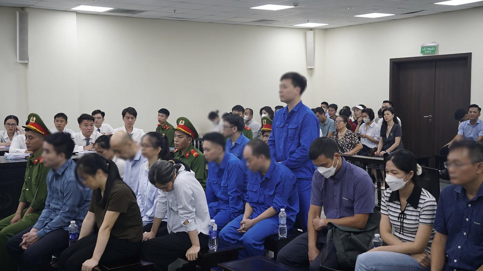 Xét xử vụ MediPhar: Cáo buộc đường dây sản xuất 88 sản phẩm giả, doanh thu hơn 1.700 tỷ đồng