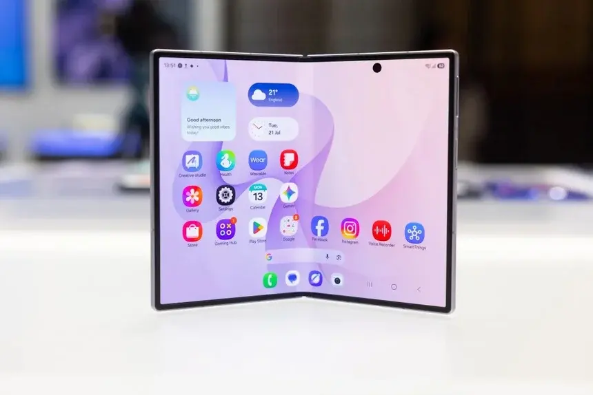 iPhone gập có thể tạo cú hích mới cho thị trường smartphone cao cấp iPhone gập có thể tạo cú hích mới cho thị trường smartphone cao cấp
