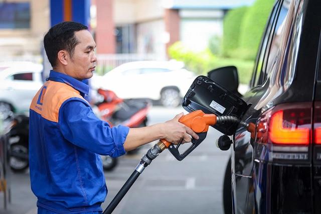 Giá xăng dầu đồng loạt giảm từ 15h chiều 27/8