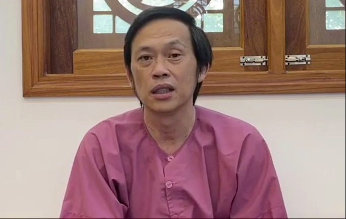 NSƯT Hoài Linh trở thành 'thầy đồng' bí ẩn