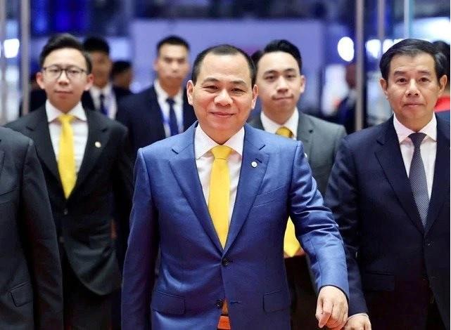 Tỷ phú Phạm Nhật Vượng chiêu mộ 373 nhân tài, mức lương gần 50 triệu đồng/tháng