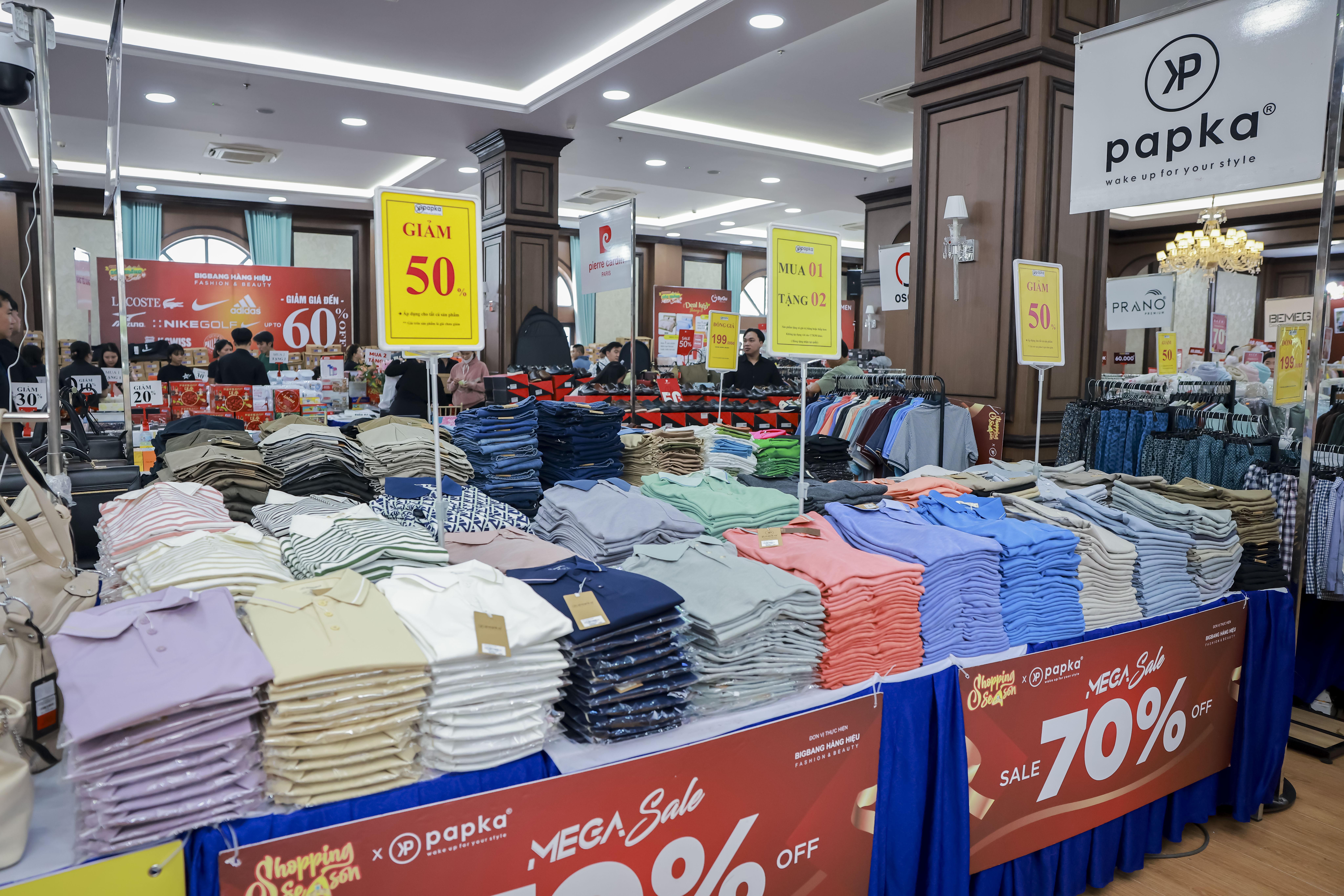 Hàng trăm thương hiệu cùng về Buôn Ma Thuột, săn sale lớn dịp 2/9 Hàng trăm thương hiệu cùng về Buôn Ma Thuột, săn sale lớn dịp 2/9