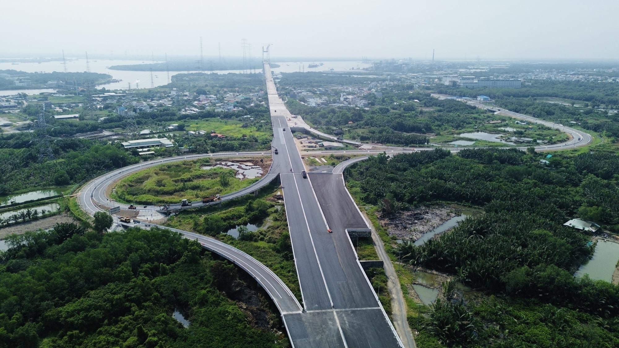 Trong tháng này, hàng triệu người dân miền Nam đón tin vui