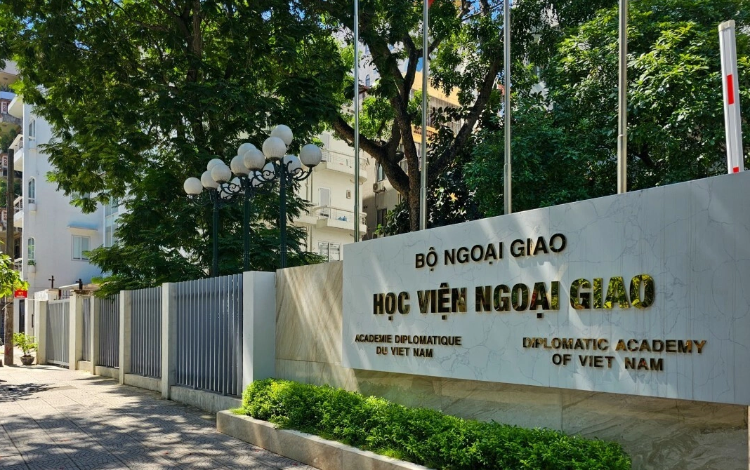 hv-ngoai-giao-1_1790586147.png