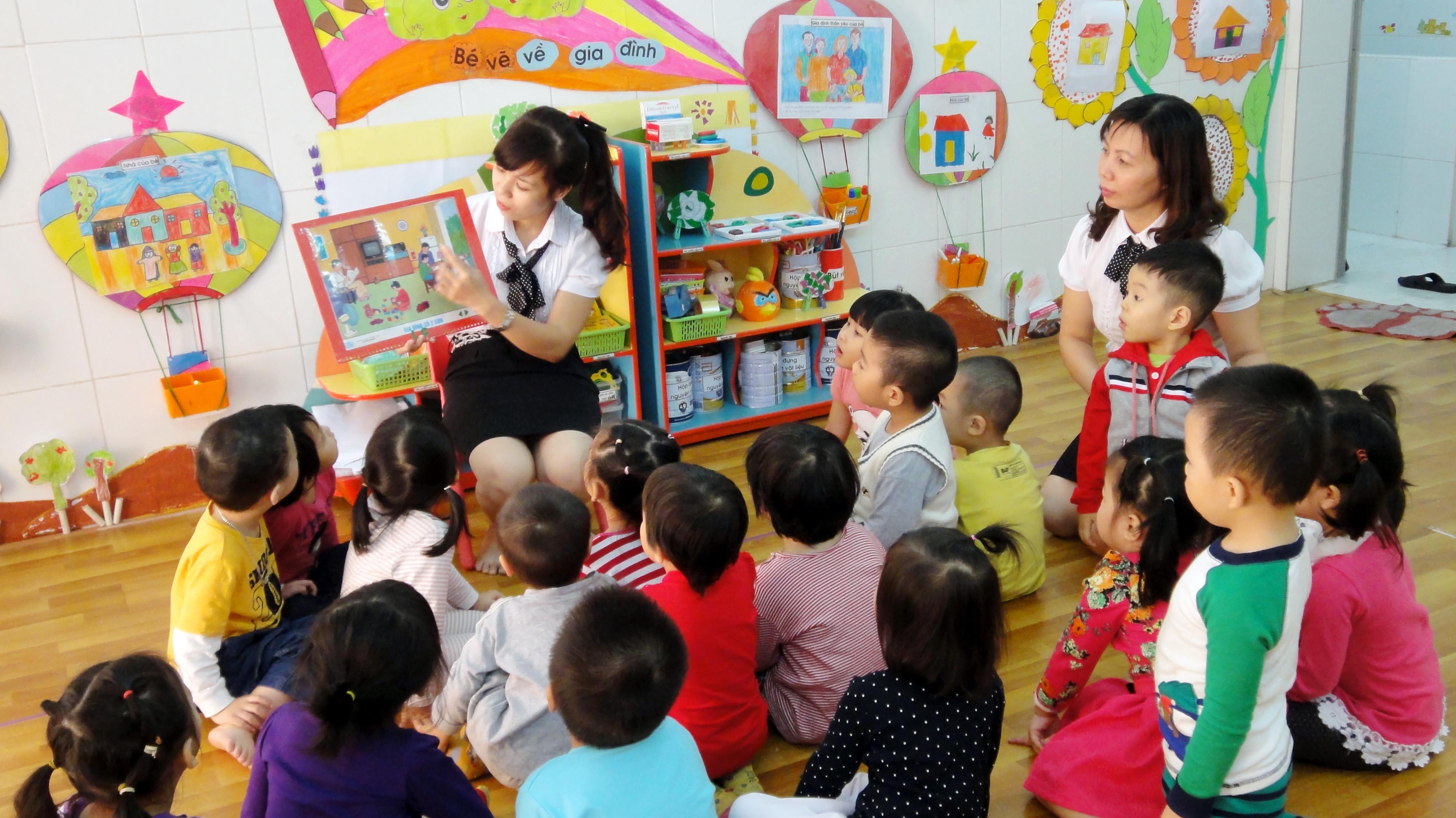 Tin vui: Con của công nhân học mầm non tư thục có thể được nhận tiền hỗ trợ mỗi tháng
