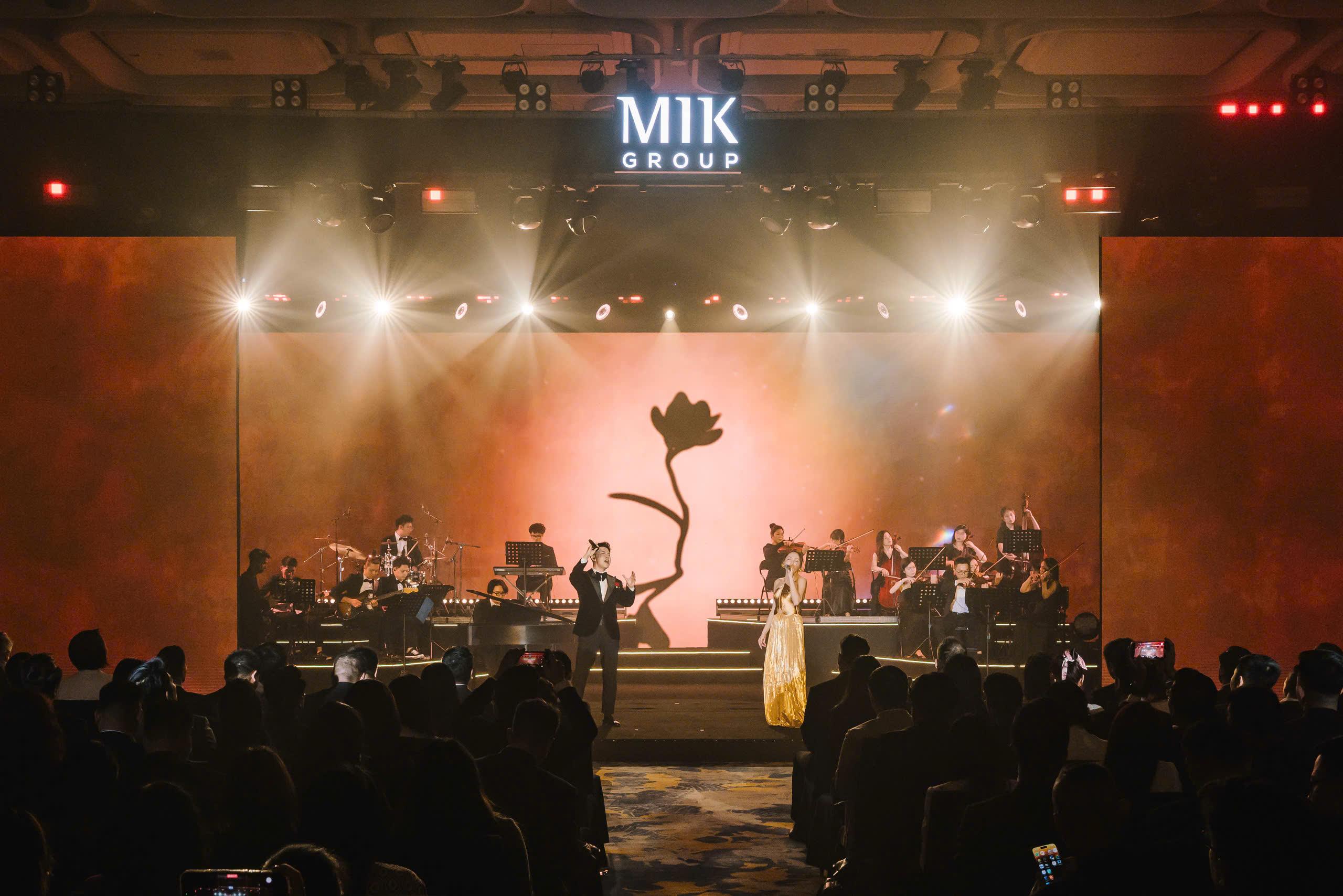 Lần đầu tiên một sự kiện bất động sản được kể như một trải nghiệm điện ảnh