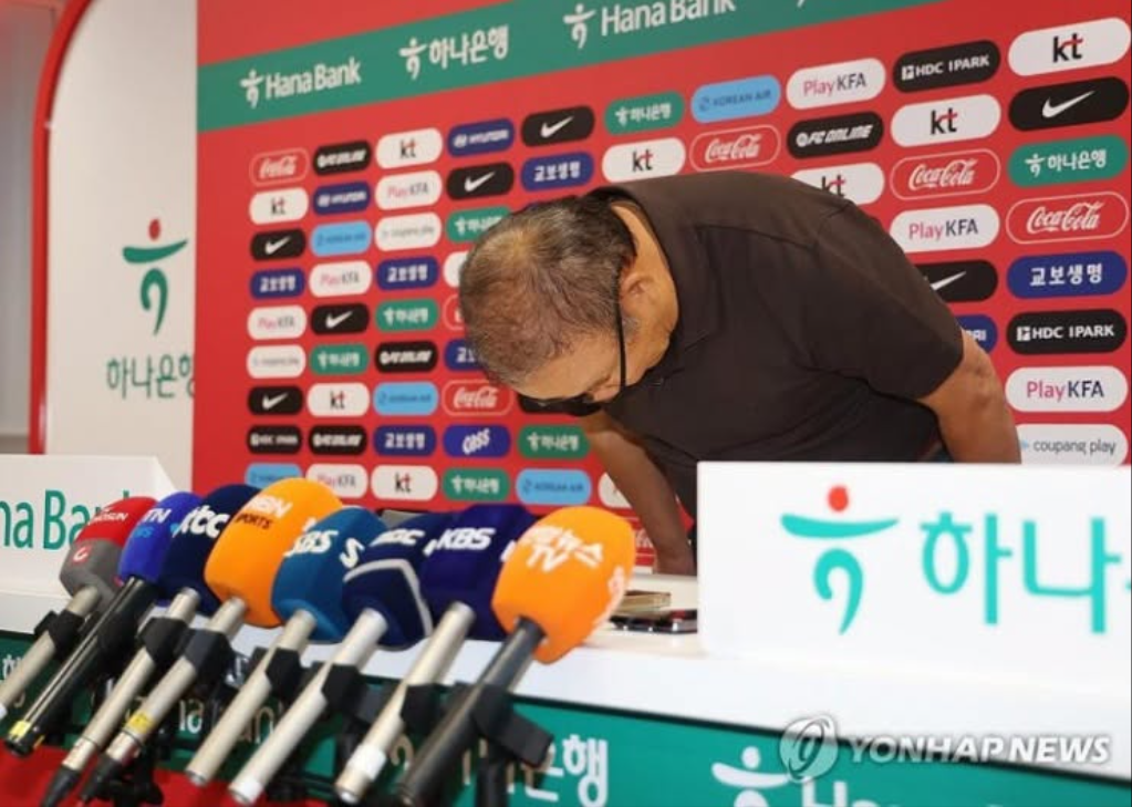 hlv-park-hang-seo-cui-dau-xin-loi-vi-dt-han-quoc-that-bai-o-world-cup-2026_1782719267.png