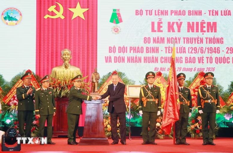 Tổng Bí thư, Chủ tịch nước Tô Lâm dự lễ kỷ niệm 80 năm Bộ đội Pháo binh - Tên lửa