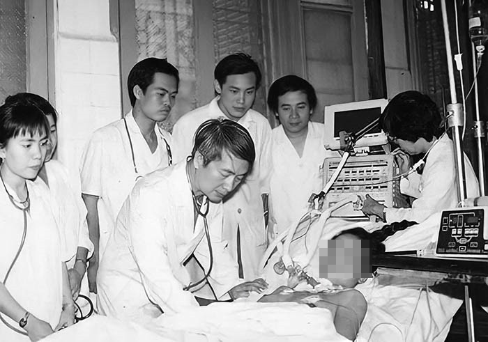 'Cha đẻ' của ngành hồi sức cấp cứu Việt Nam qua đời: 'Nuôi rắn cứu người', 2 lần được phong tặng Anh hùng Lao động