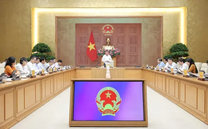 Chính phủ ban hành 8 nghị quyết cắt giảm, phân cấp, đơn giản hóa thủ tục hành chính, điều kiện kinh doanh