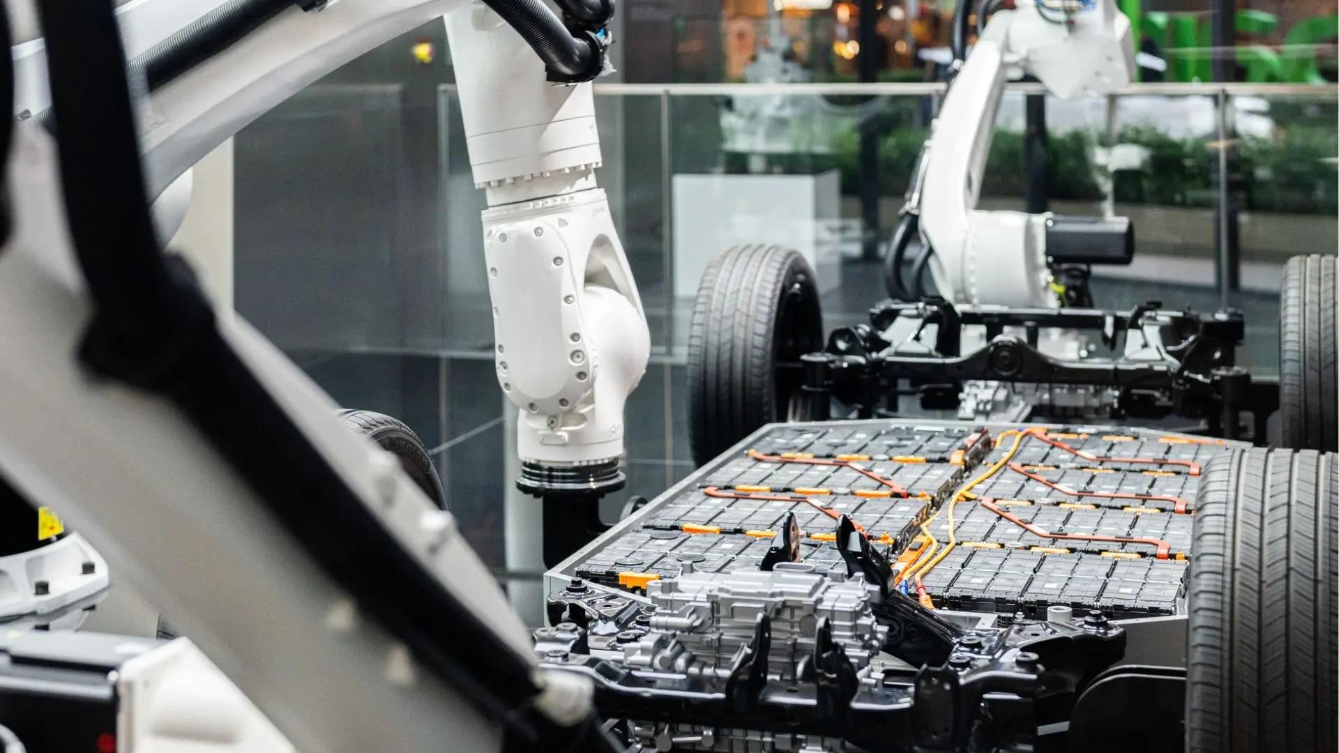 Xuất hiện pin xe điện sạc từ 10% lên 70% chỉ trong chưa đầy 4 phút,  BYD sắp mất ngôi?
