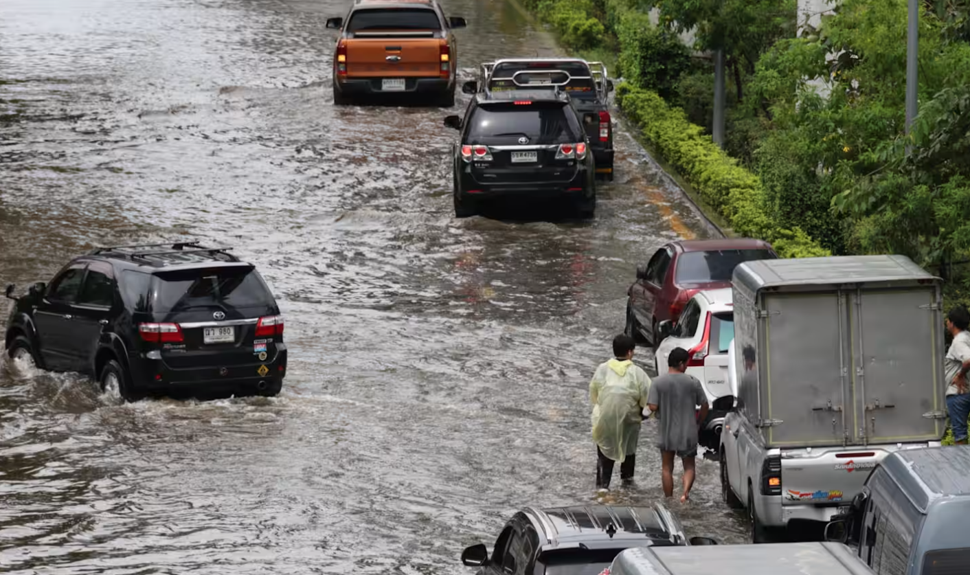 Lũ lụt nhấn chìm Thái Lan, nhà máy Honda buộc phải ngừng hoạt động
