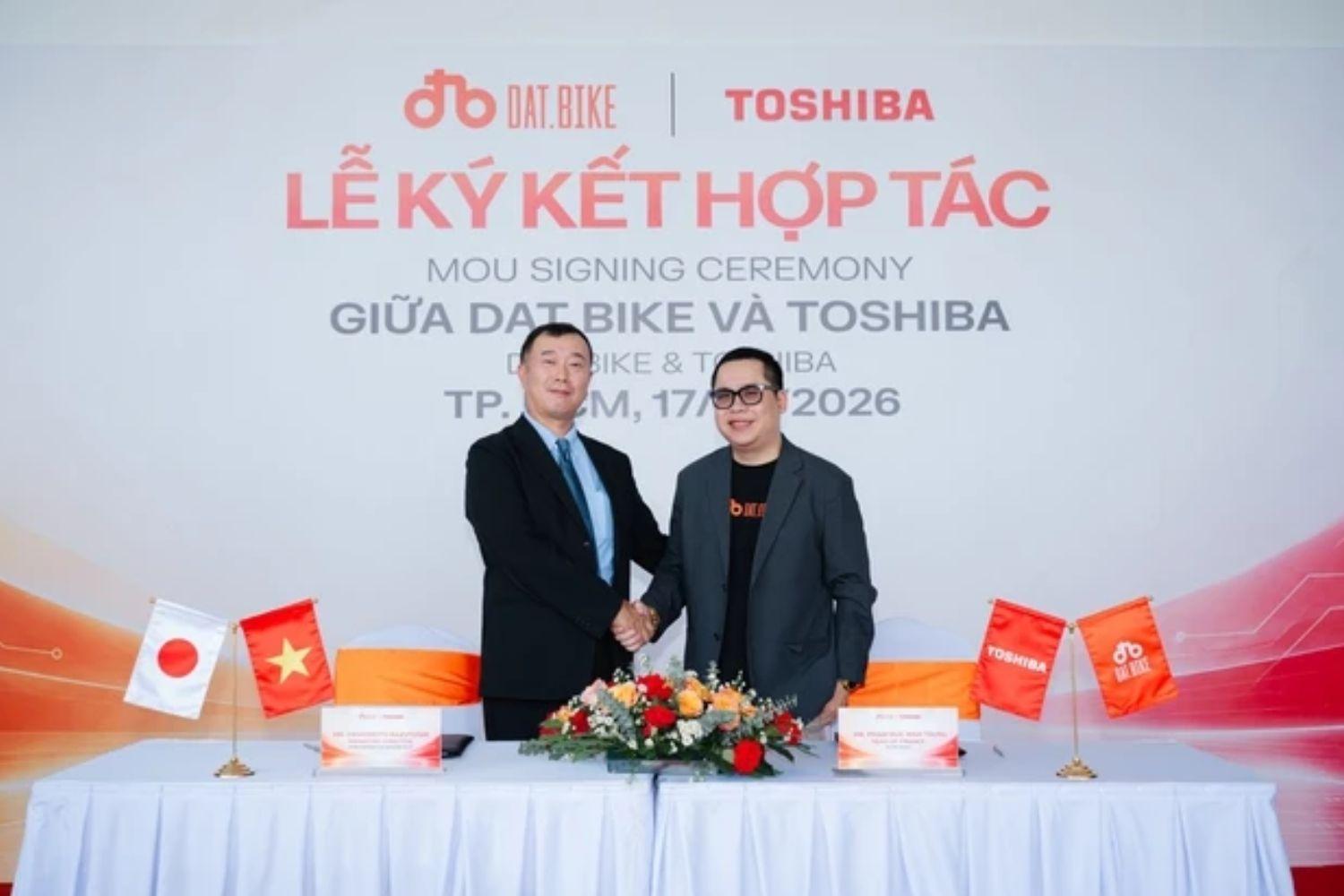 datbike-hop-tac-toshiba_1790734649.jpg
