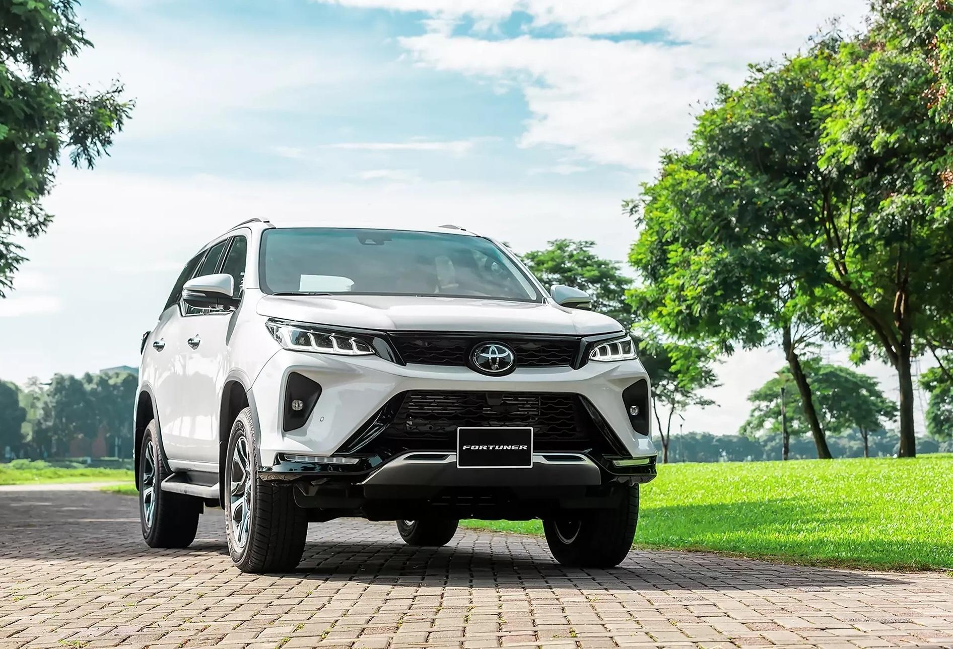 fortuner-3_1790760033.jpg