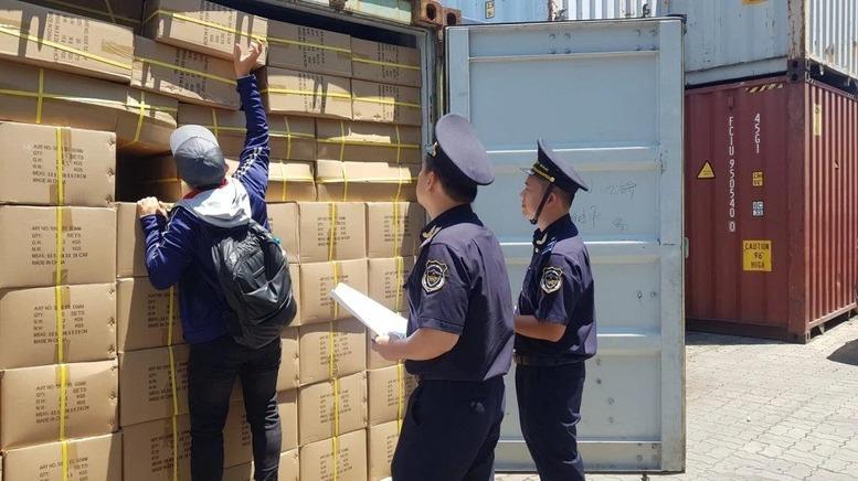 Đề xuất mới về danh mục hàng hóa phải làm thủ tục hải quan tại cửa khẩu nhập Đề xuất mới về danh mục hàng hóa phải làm thủ tục hải quan tại cửa khẩu nhập