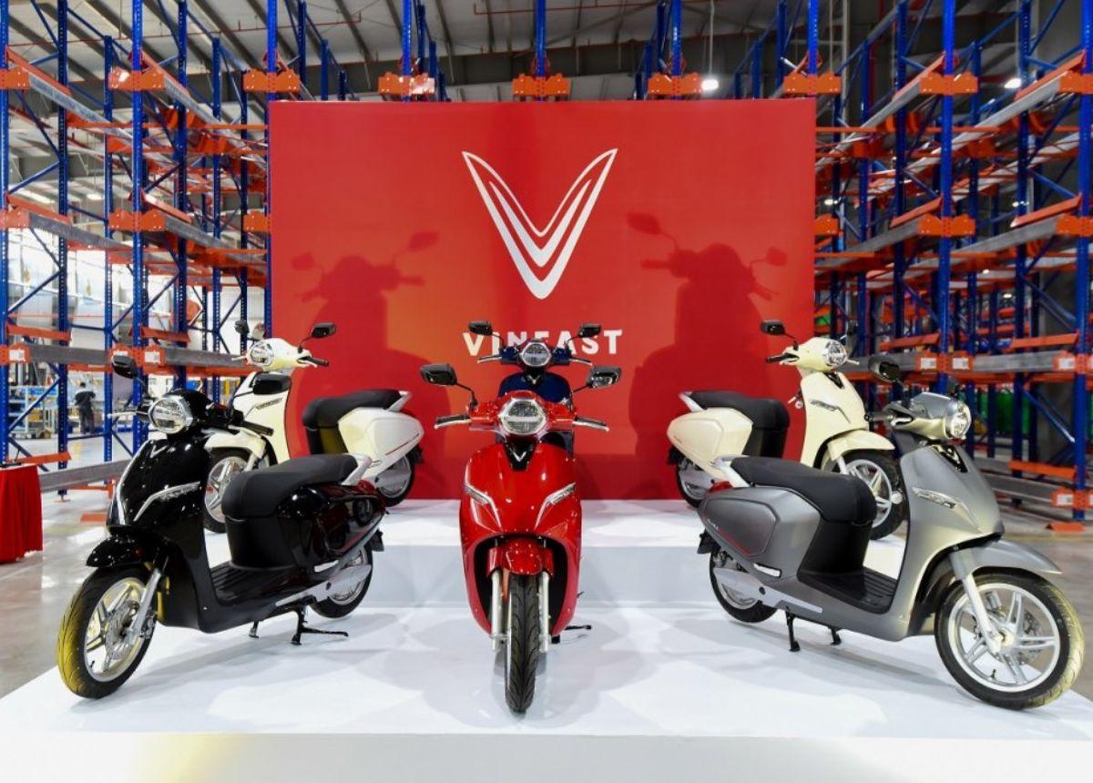 VinFast thiết lập kỷ lục mới với hơn 135.000 đơn đặt hàng xe máy điện trong tháng 3 VinFast thiết lập kỷ lục mới với hơn 135.000 đơn đặt hàng xe máy điện trong tháng 3