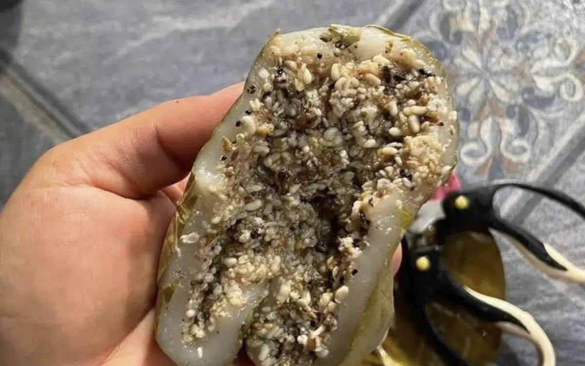 Bánh trứng kiến: Đặc sản nức tiếng và những hệ lụy sức khỏe khó lường Bánh trứng kiến: Đặc sản nức tiếng và những hệ lụy sức khỏe khó lường