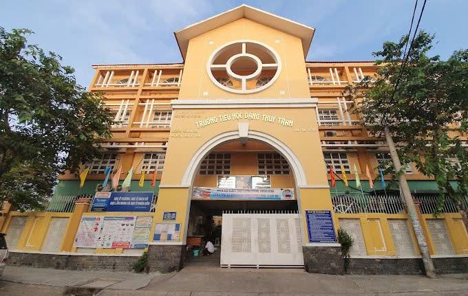 TPHCM: Khẩn trương điều tra vụ 25 trường hợp nghi ngộ độc thực phẩm tại trường tiểu học