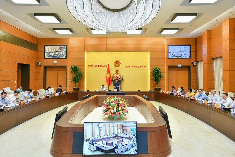 Ủy ban Thường vụ Quốc hội họp phiên bất thường
