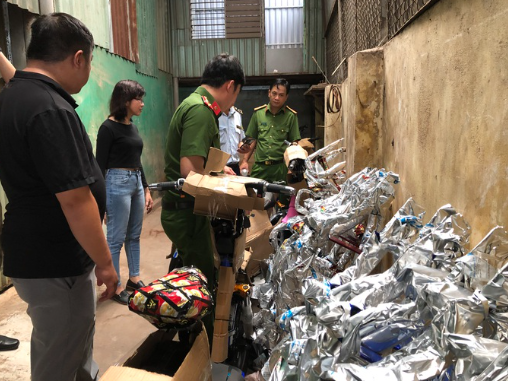 Lực lượng chức năng phát hiện ra nhiều xe đạp điện giả nhãn hiệu Honda và Asama.