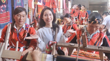 Bảo tồn giá trị văn hóa làng nghề gắn với phát triển kinh tế du lịch