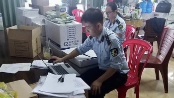 Đồng Tháp: Phát hiện 4 tấn phân bón ghi thông tin không đúng bản chất hàng hóa