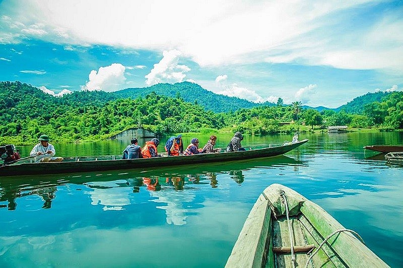Nghệ An đang triển khai thêm các tour tham quan, nghỉ dưỡng gần gũi với thiên nhiên nhằm thu hút khách du lịch.