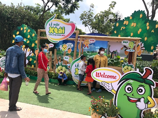 Mãn nhãn trái cây tạo hình ở "vương quốc" xoài Cao Lãnh